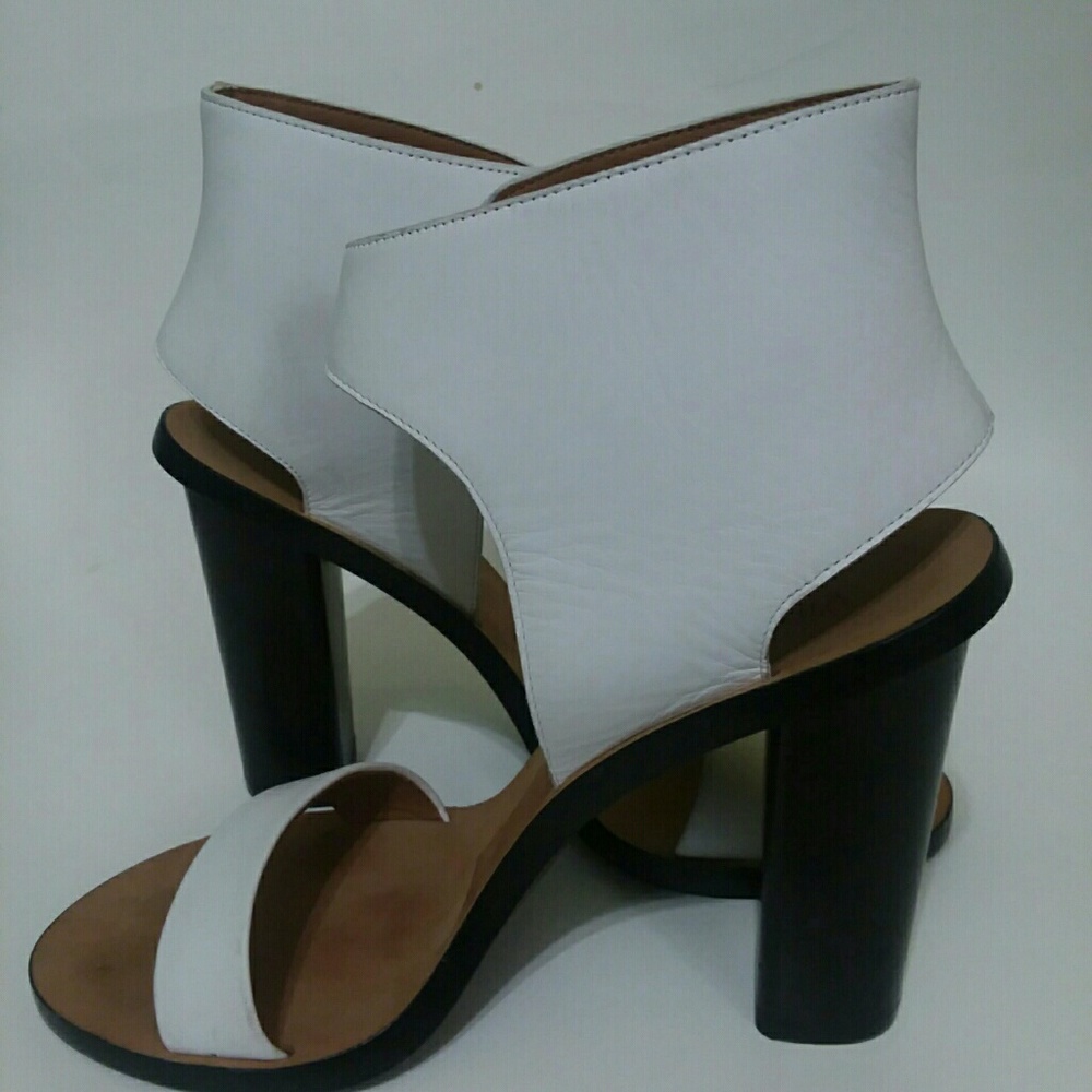 Vince Nicole Leather Ankle-Cuff Sandals Sz 8 M - Picture 5 of 6